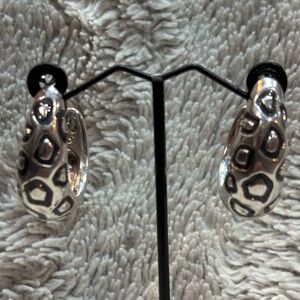 Simon Sebbag sterling silver leopard print square hoop earrings clip